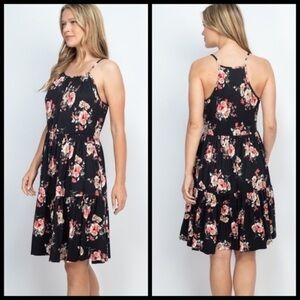 🆕Just In-Cami strap black floral dress